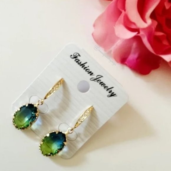 ⛔️SOLD⛔️ 2-Tone Glass Jewel Blue Green Ombre Rhinestones Drop Dangle Earrings - Picture 3 of 12